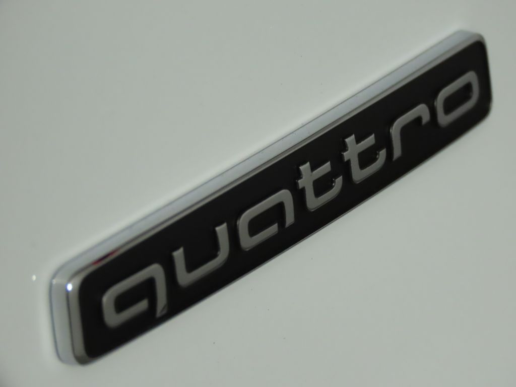 Thumbnail: 2026 Audi Q7 - 10