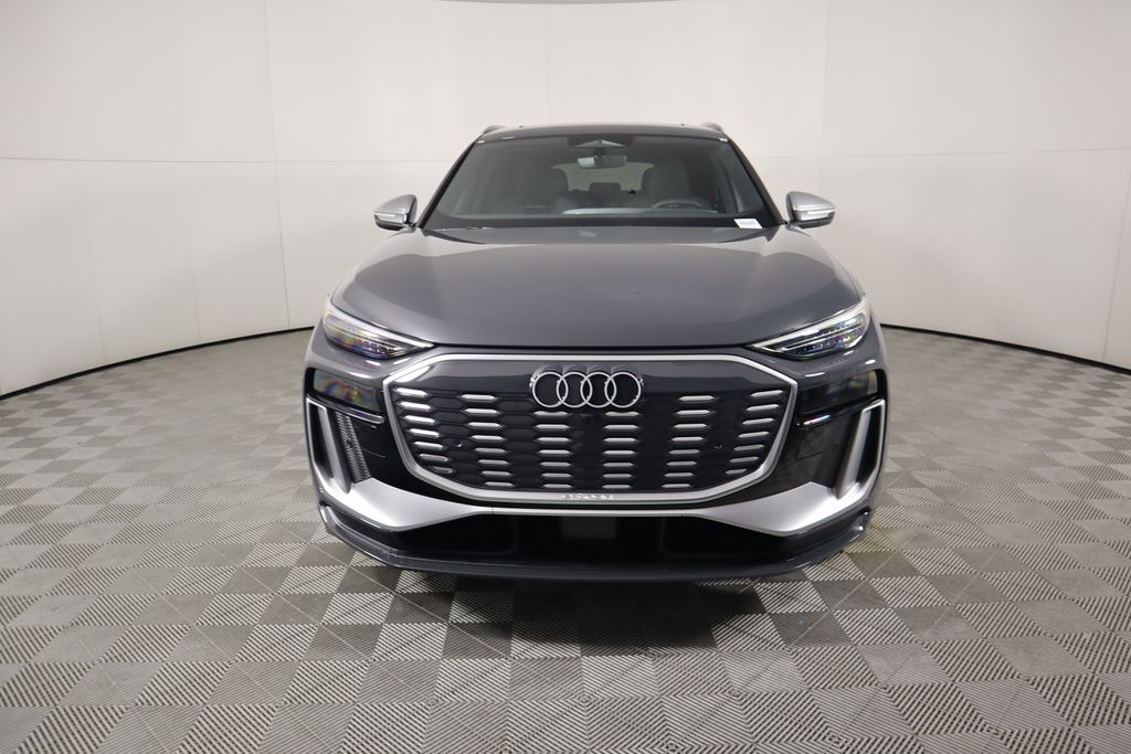 2025 Audi e-tron Premium 2