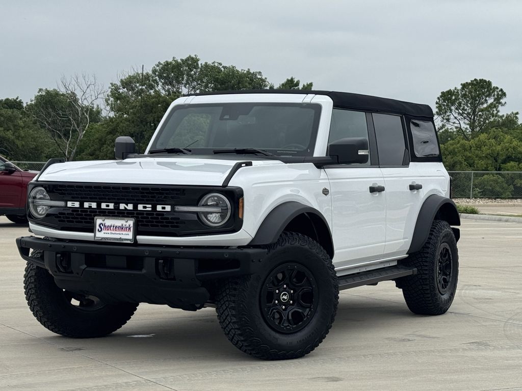 2024 Ford Bronco Wildtrak 4x4's photo
