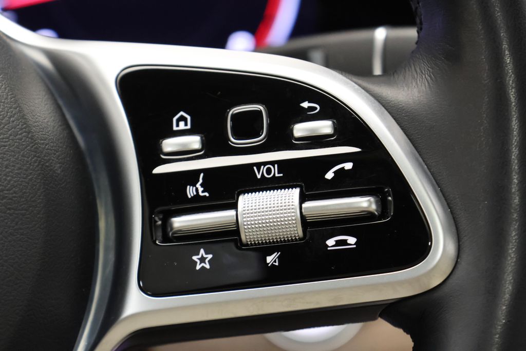 Thumbnail: 2019 Mercedes-Benz E-Class - 22