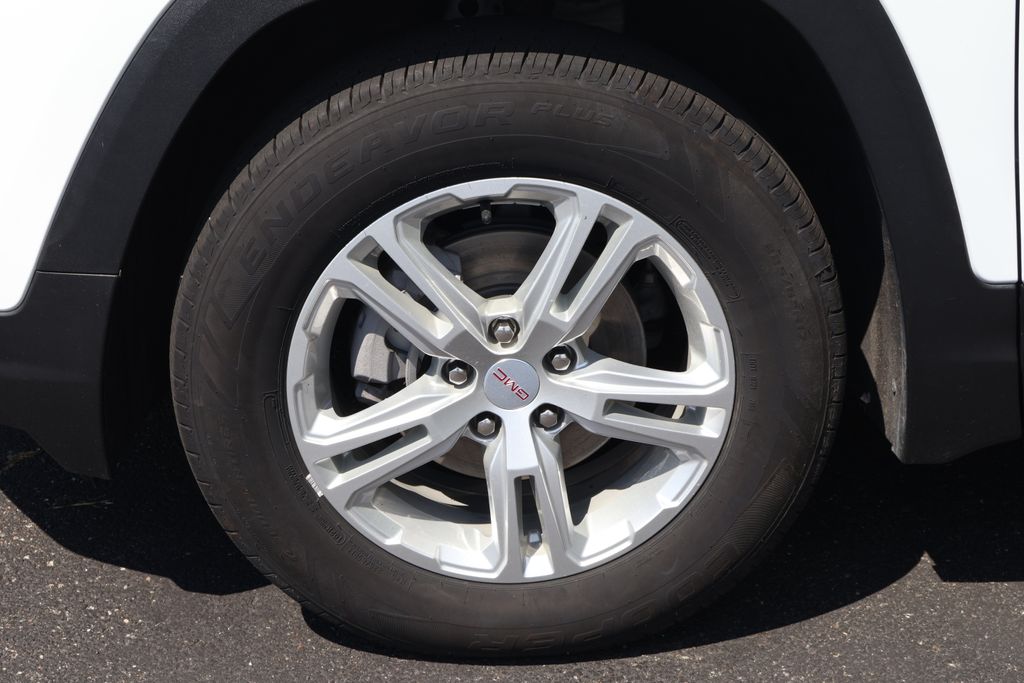 2023 GMC Terrain SLE 13