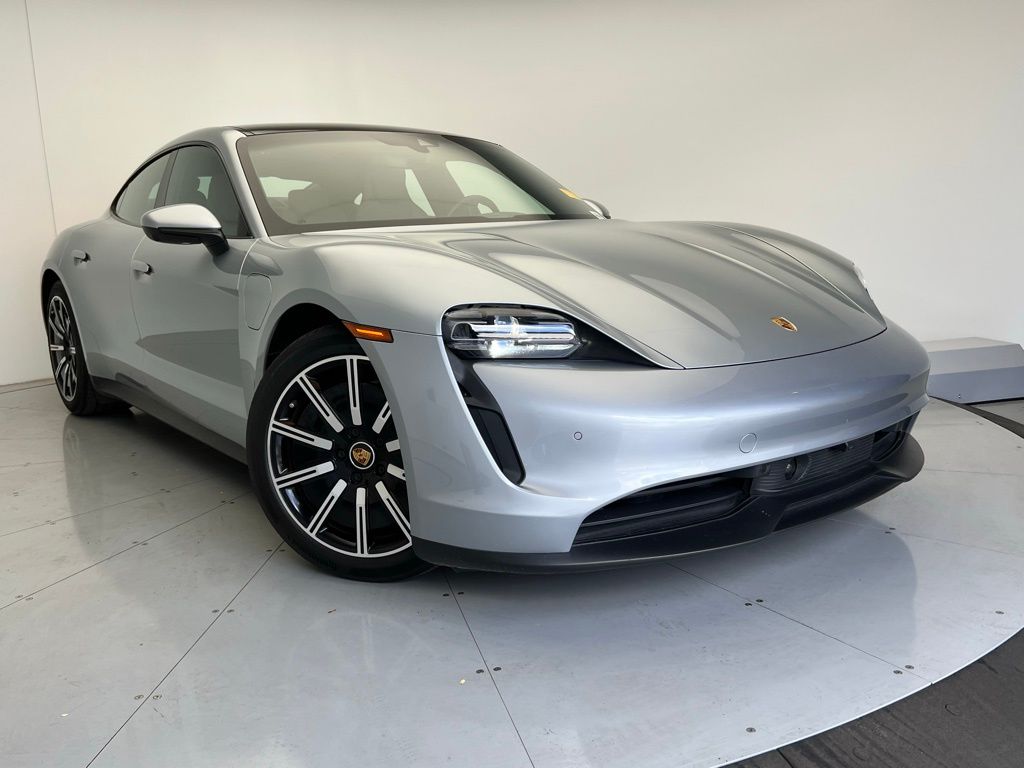 2021 Porsche Taycan  24