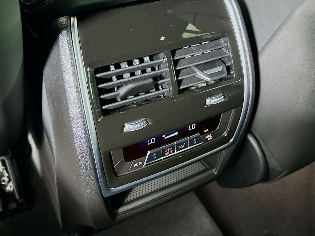 Thumbnail: 2025 BMW X5 - 25