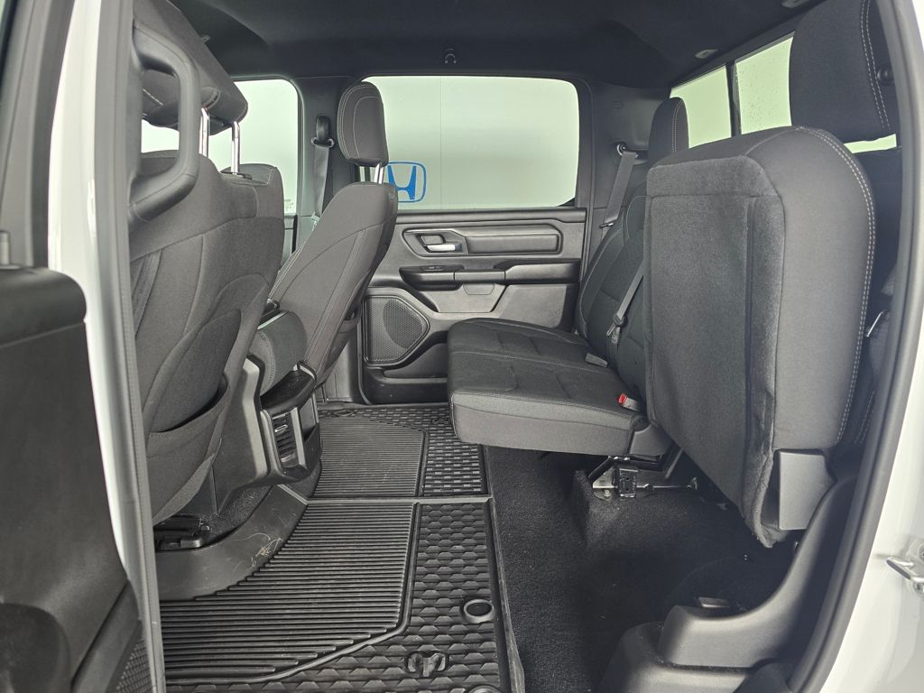 Thumbnail: 2025 RAM 1500 - 9