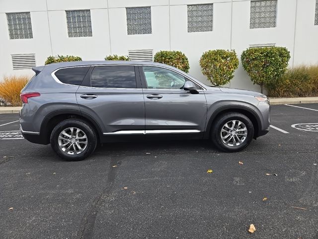 2019 Hyundai Santa Fe SE 9