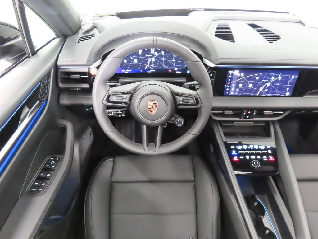 Thumbnail: 2025 Porsche Macan - 17