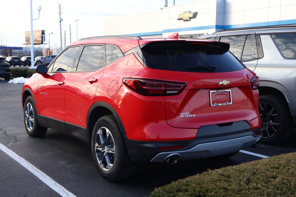 Thumbnail: 2023 Chevrolet Blazer - 10