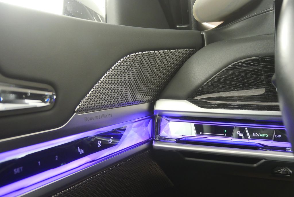 Thumbnail: 2024 BMW 7 Series - 20