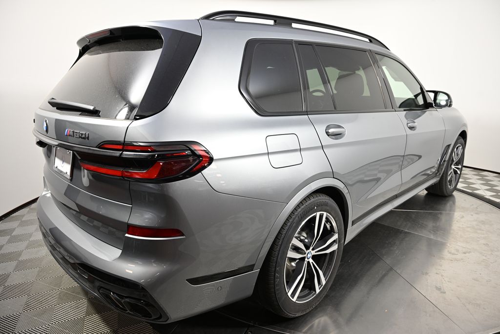 2025 BMW X7 M60i 5