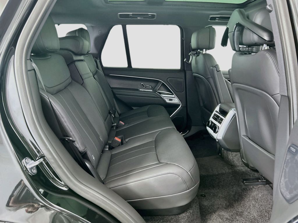 Thumbnail: 2026 Land Rover Range Rover - 21