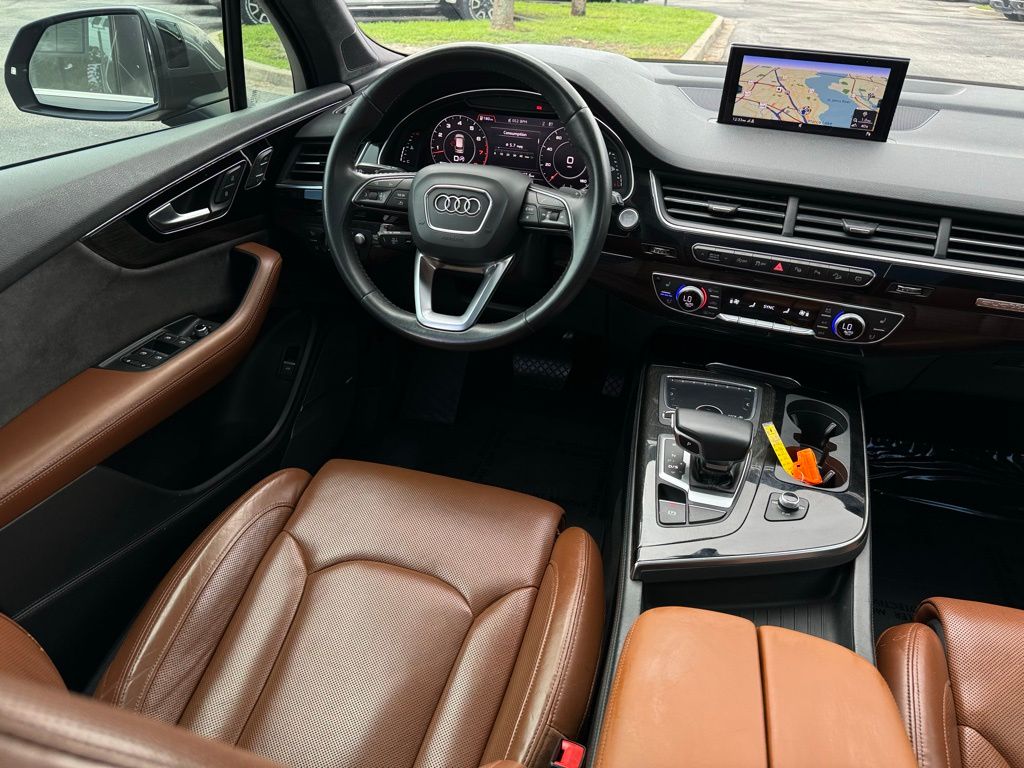 2019 Audi Q7  24