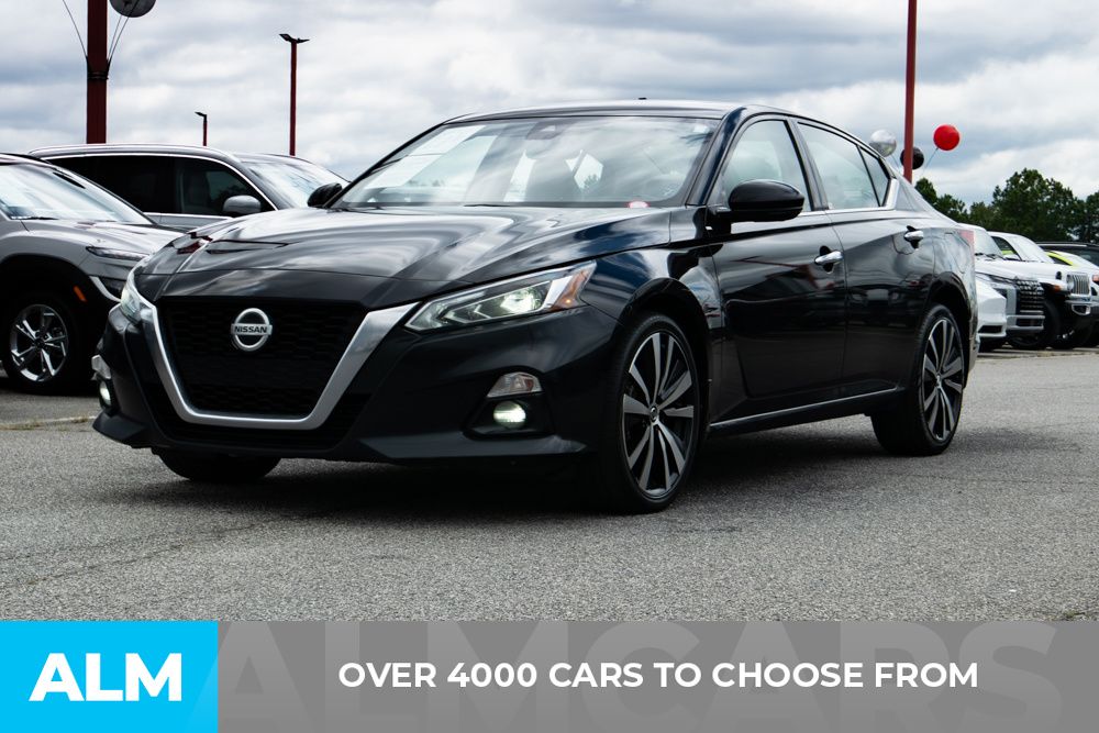 2022 Nissan Altima 2.5 Platinum photo 2