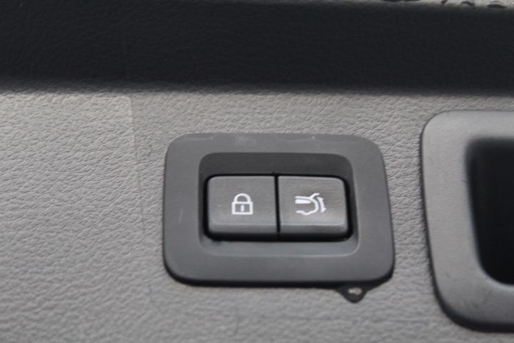 Used Car 2024 Mazda Cx-50  2.5 S Preferred Package For Sale Under $25,000 In Georgetown, Texas