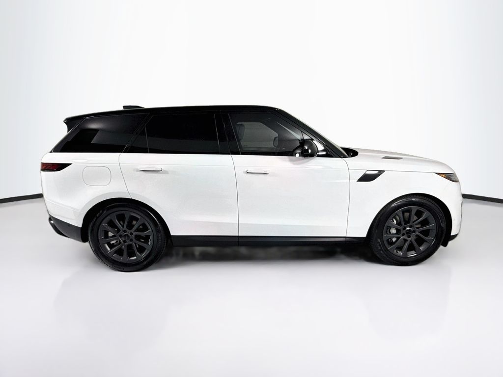 Thumbnail: 2026 Land Rover Range Rover Sport - 4
