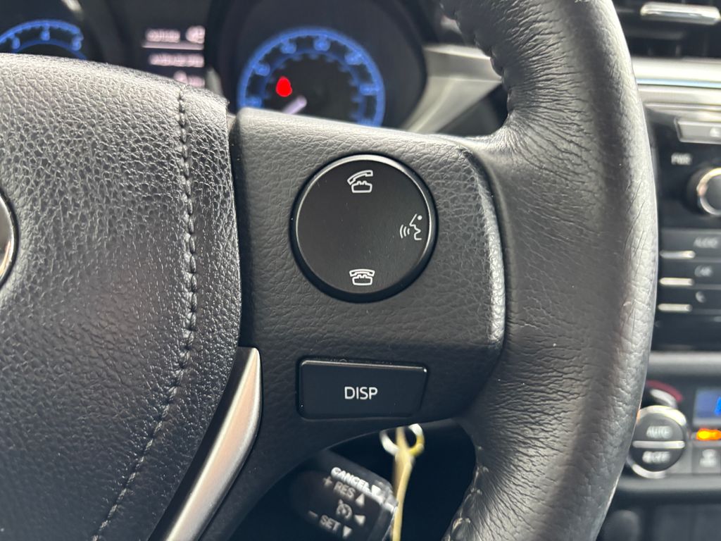 Thumbnail: 2016 Toyota Corolla - 13