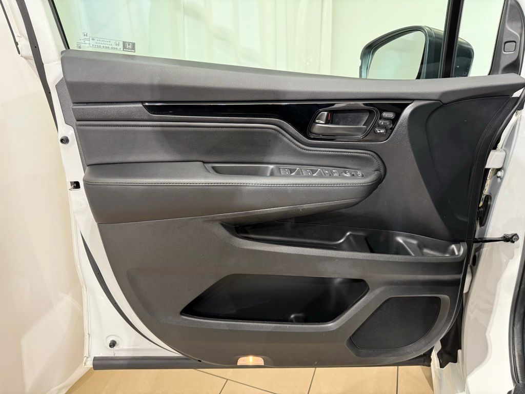 Thumbnail: 2025 Honda Odyssey - 15