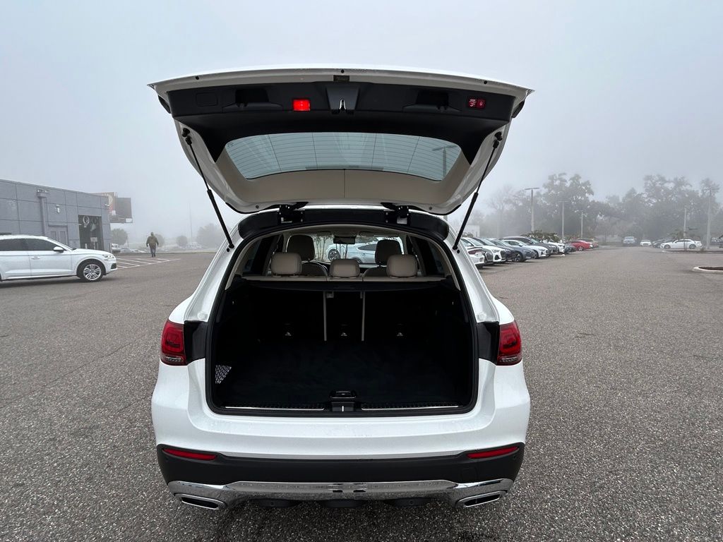 Used 2022  Mercedes-Benz GLC 300 image 44