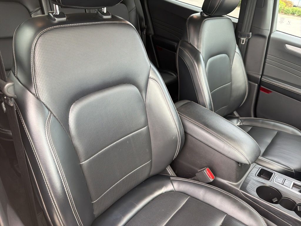 2023 Ford Escape Platinum