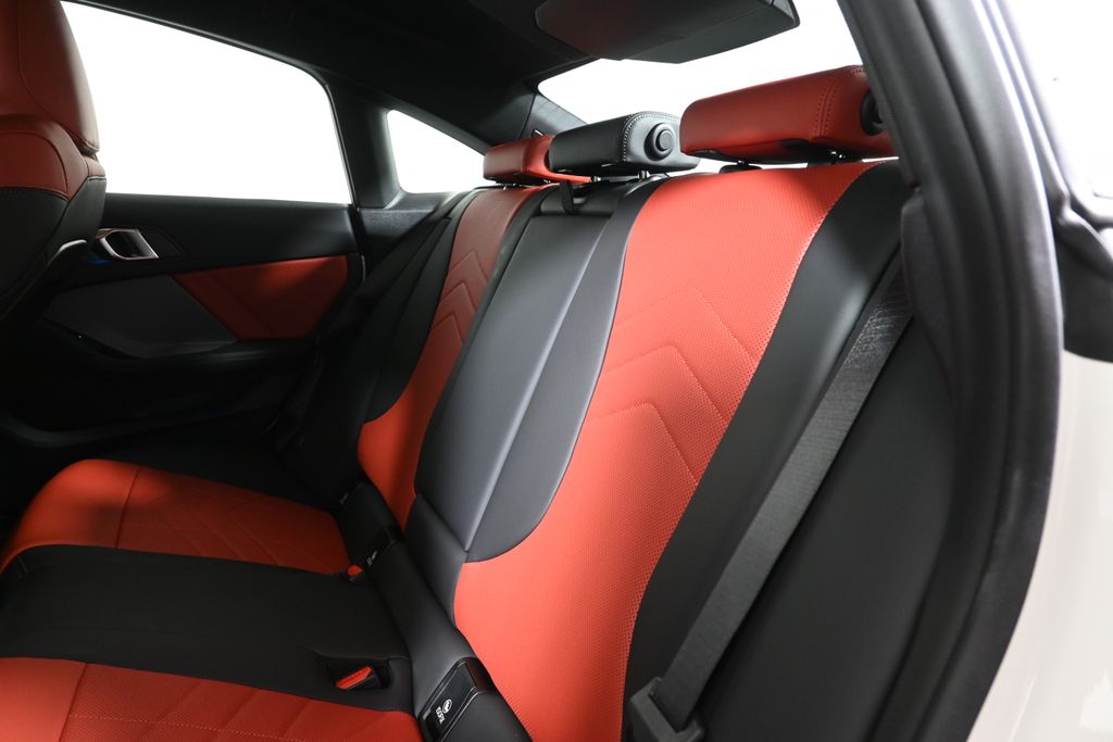 Thumbnail: 2026 BMW 2 Series - 4
