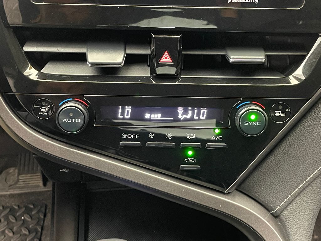 2022 Toyota Camry SE 27