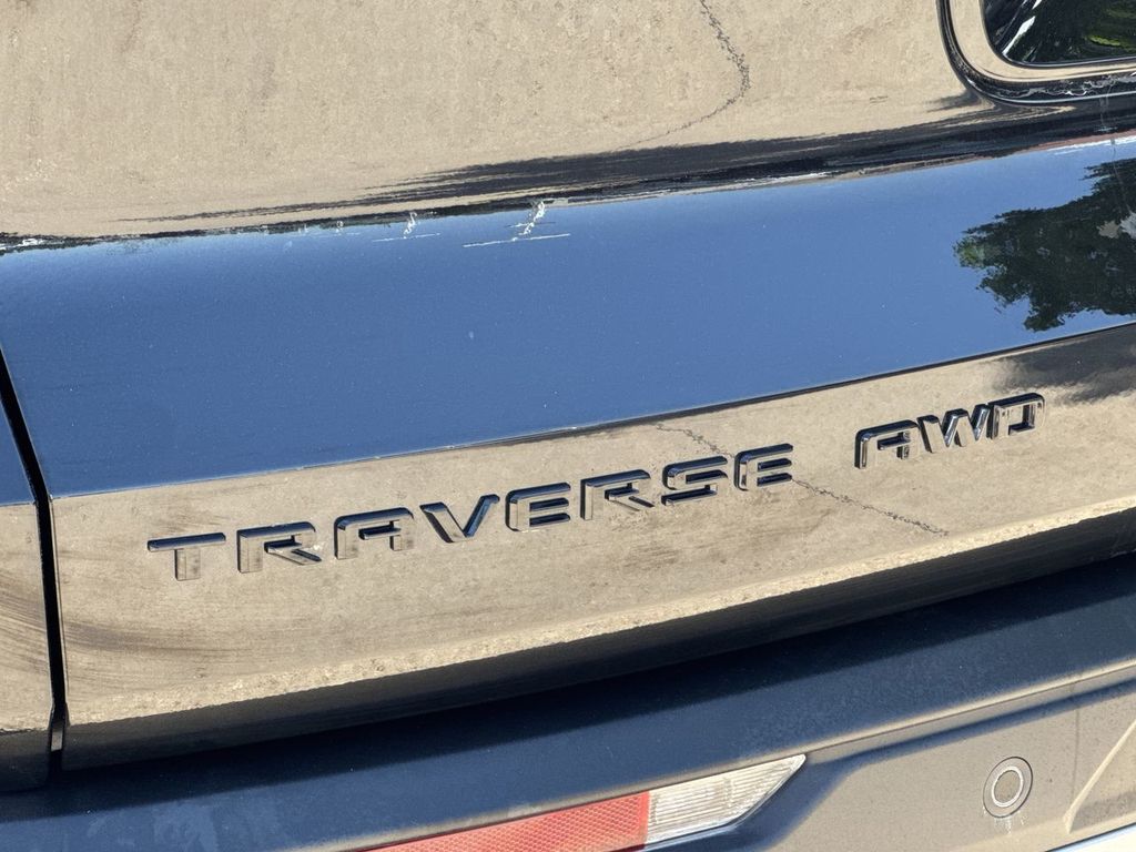 Used 2026 Chevrolet Traverse SUV