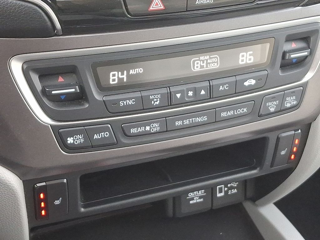 Thumbnail: 2022 Honda Pilot - 17