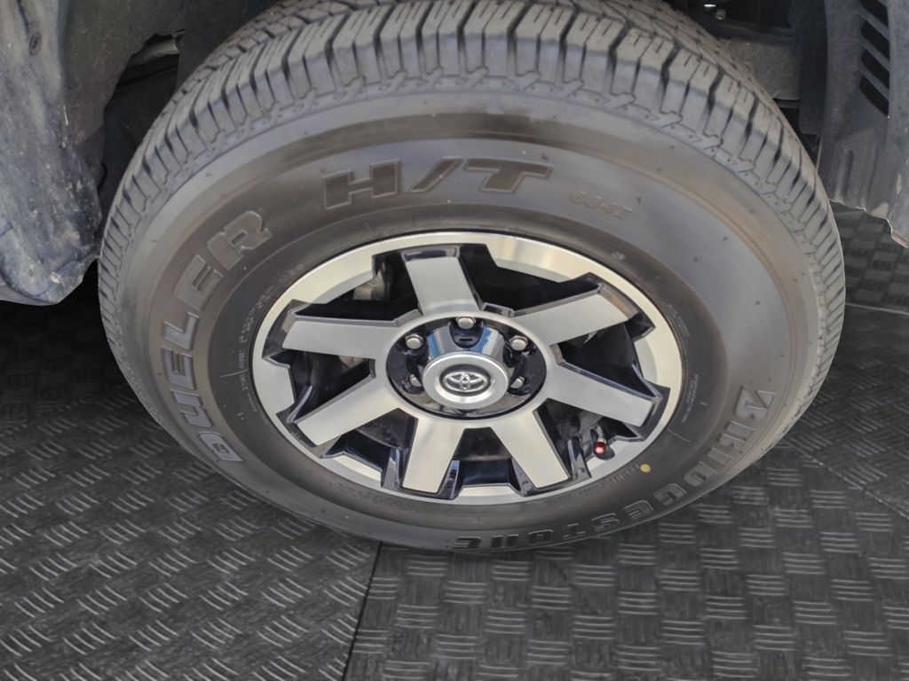 Used Car 2021 Toyota Tacoma  Trd Off-road For Sale Under $40,000 In Austin, Texas
