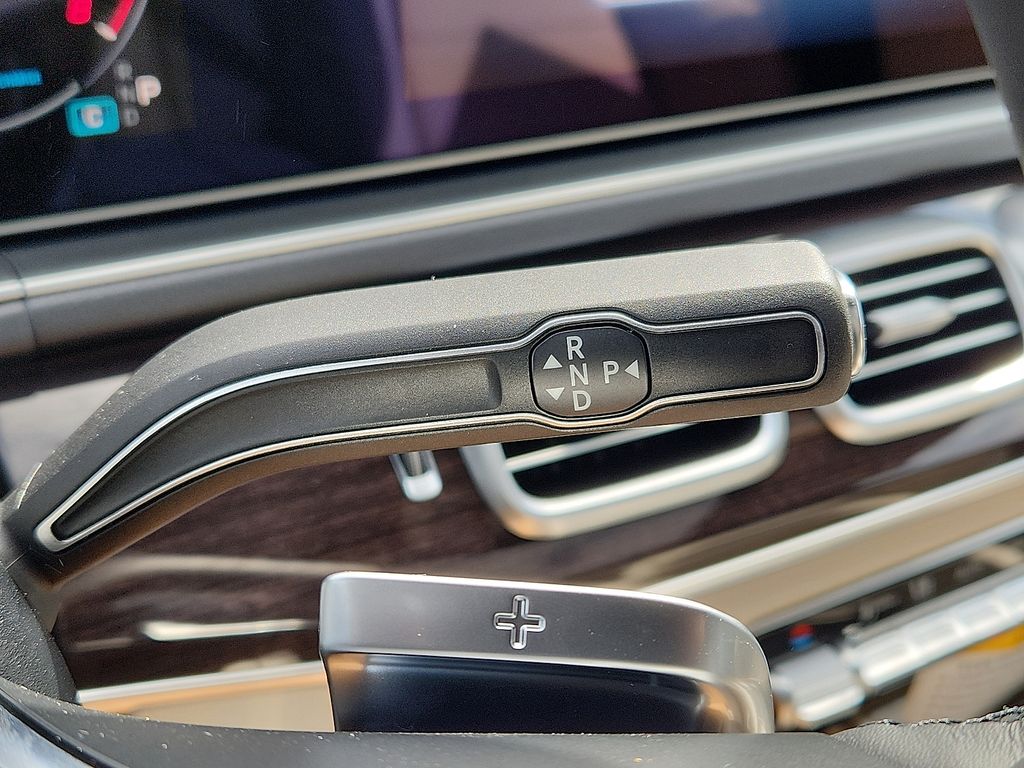 Thumbnail: 2026 Mercedes-Benz GLE - 10