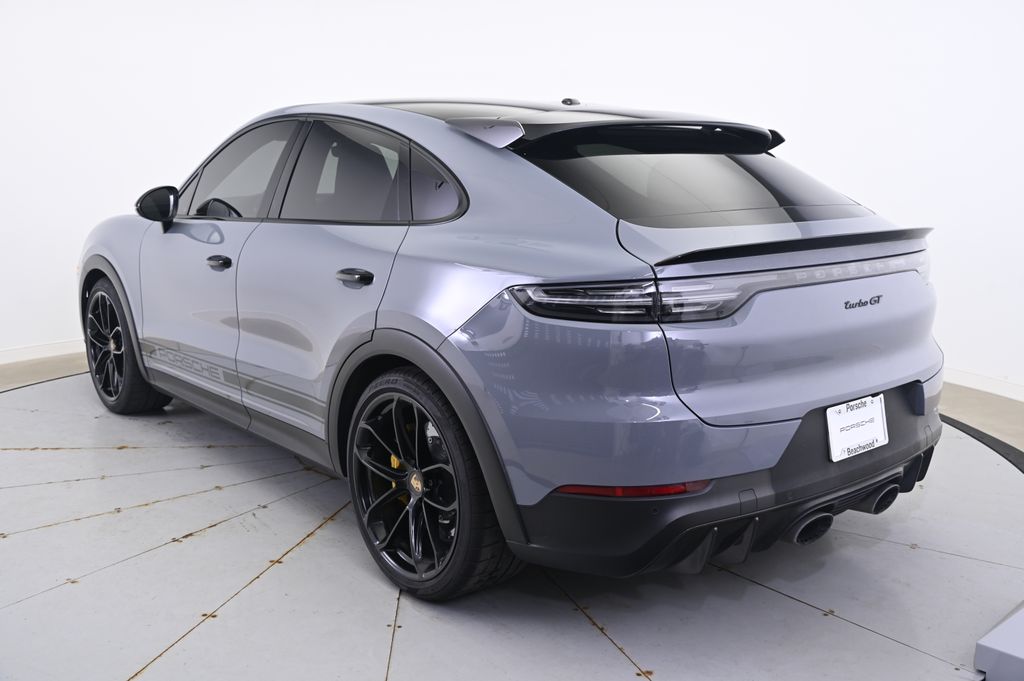 Thumbnail: 2022 Porsche  - 3