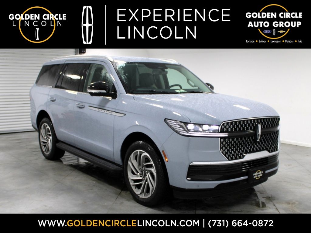 Gray Mist Metallic Tri-Coat 2027 Lincoln Navigator SUV / Crossover 4X2 Automatic