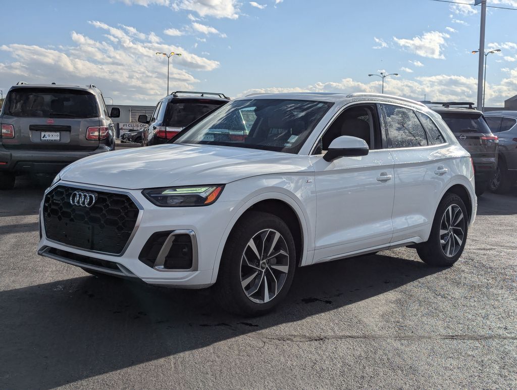 2022 Audi Q5 45 S line Premium Plus 9