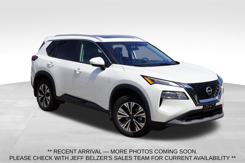 Pearl White Tricoat 2023 Nissan Rogue SV FWD SUV / Crossover Front-Wheel Drive Continuously Variable Transmission