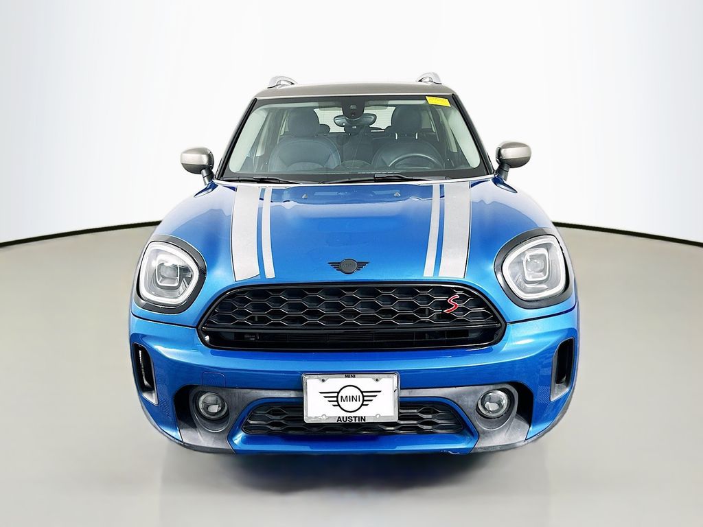 2023 MINI Cooper Countryman Signature 2