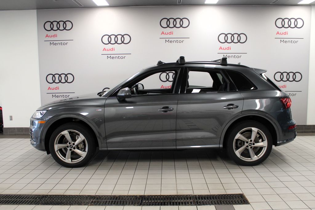 Thumbnail: 2020 Audi Q5 - 3