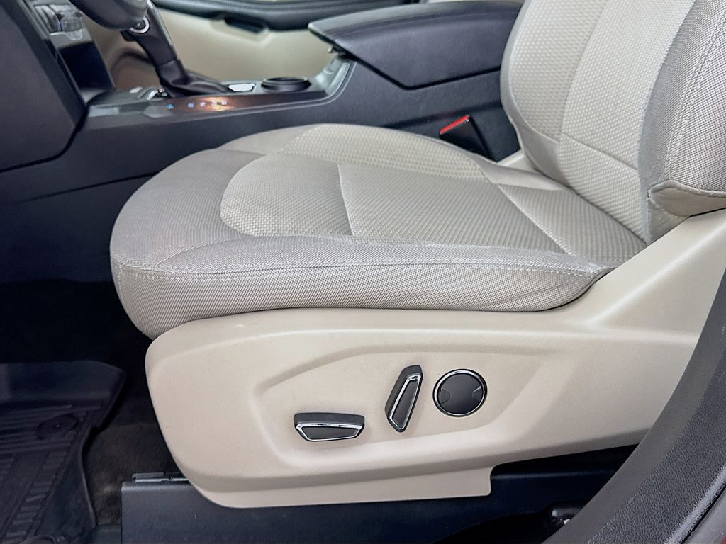 Used Car 2018 Ford Explorer  Xlt For Sale Under $12,000 In Austin, Texas