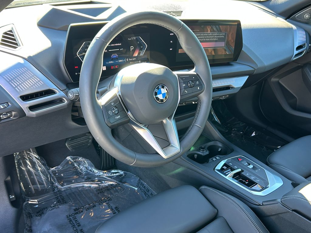 Thumbnail: 2025 BMW 2 Series - 13