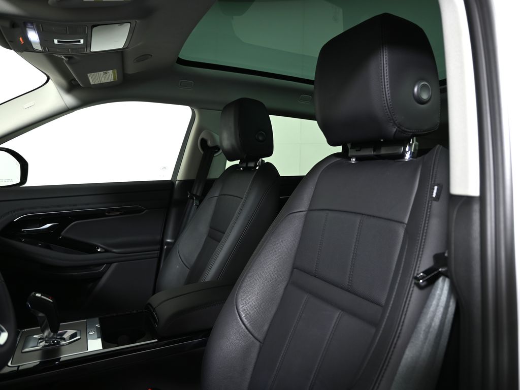Thumbnail: 2023 Land Rover Range Rover Evoque - 15