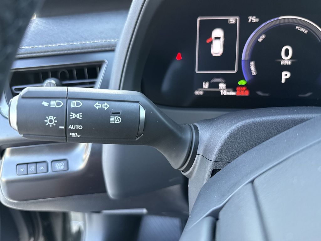 Thumbnail: 2026 Lexus UX - 28