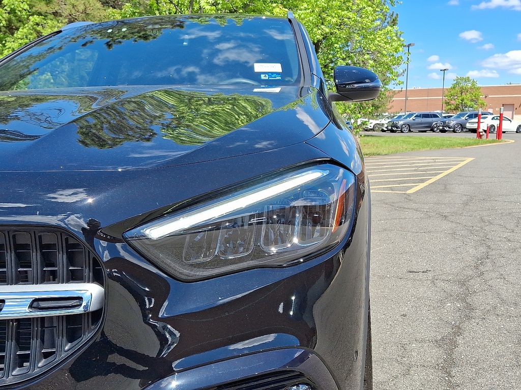 Thumbnail: 2025 Mercedes-Benz GLA - 9