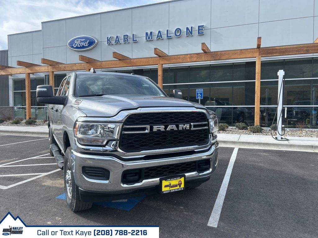 2023 RAM 2500 Tradesman Crew Cab 4WD