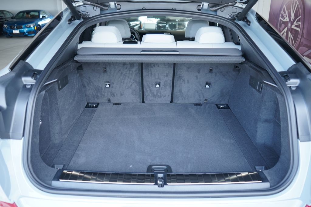 Thumbnail: 2026 BMW X6 - 19