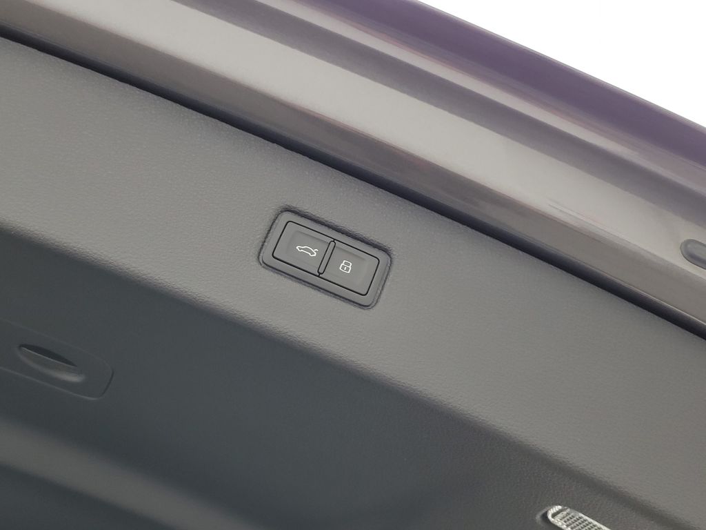 Thumbnail: 2026 Audi Q7 - 11