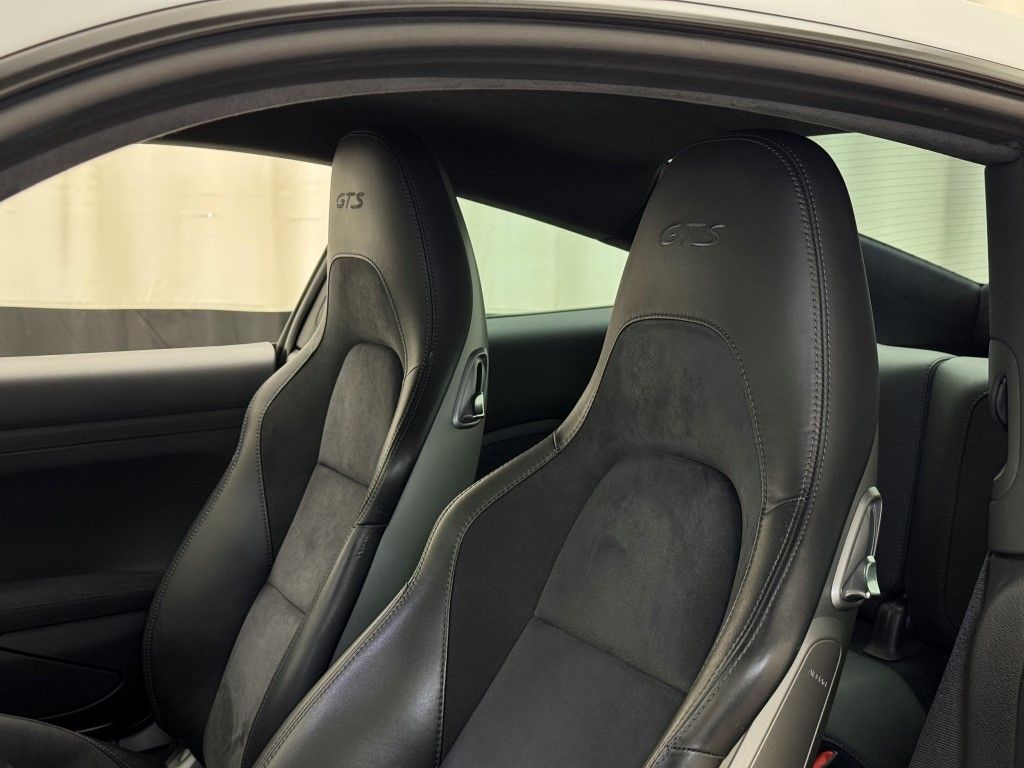 Thumbnail: 2019 Porsche 911 - 29