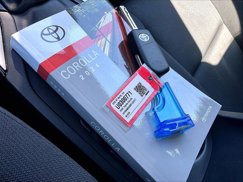2024 Toyota Corolla — photo 29
