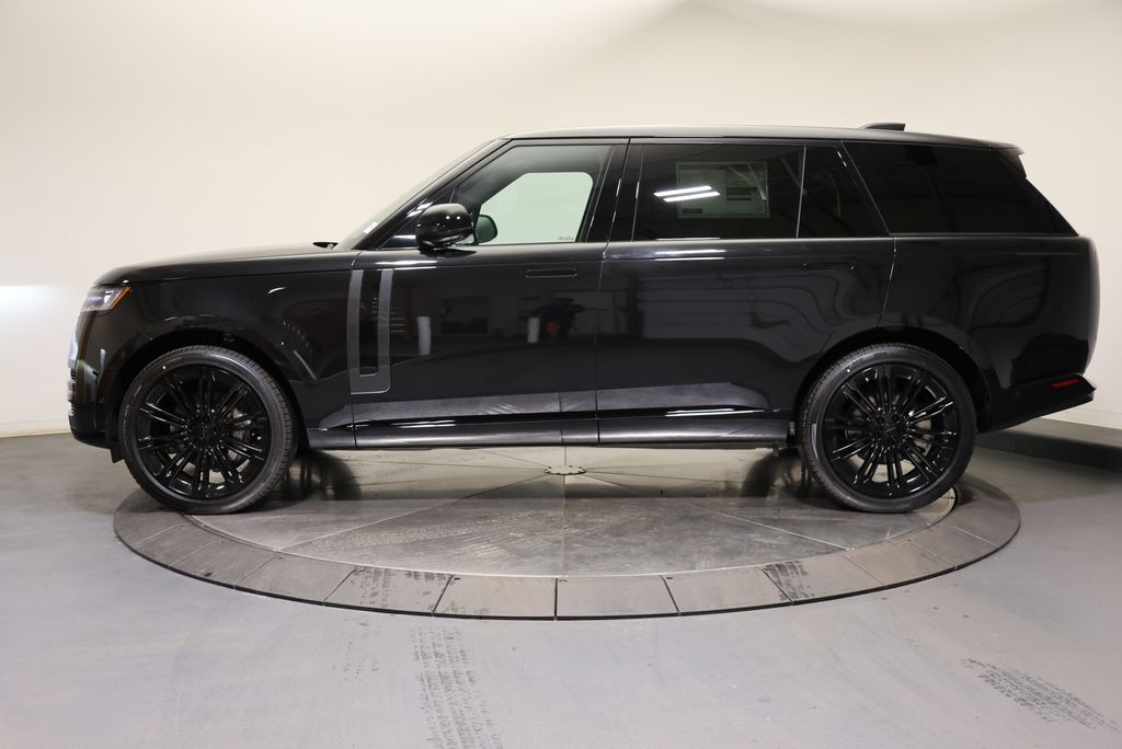 Thumbnail: 2026 Land Rover Range Rover - 2