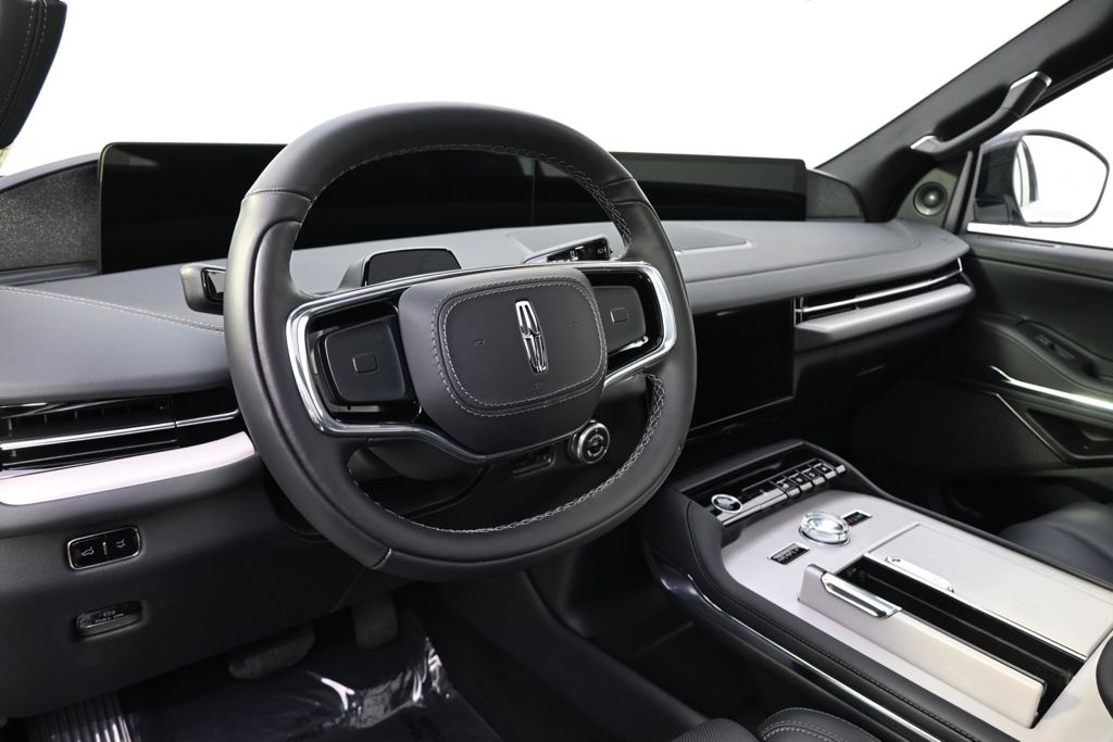 New 2026 White Lincoln Reserve image 11