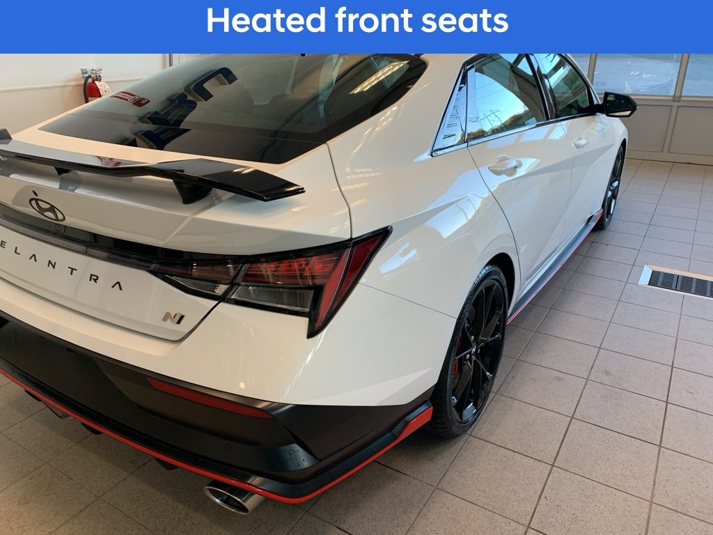 New 2025 White Hyundai Base image 8