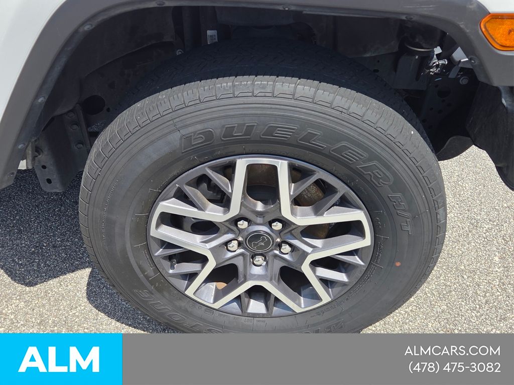 Used 2025 White Jeep Sahara image 16