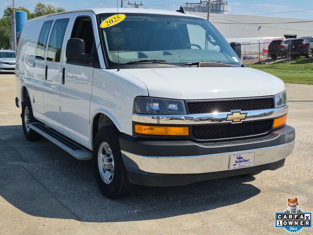 2025 Chevrolet Express Cargo 2500 RWD