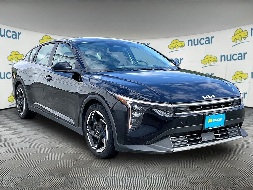 Aurora Black Pearl 2025 Kia K4 Sedan Front-Wheel Drive Continuously Variable Transmission